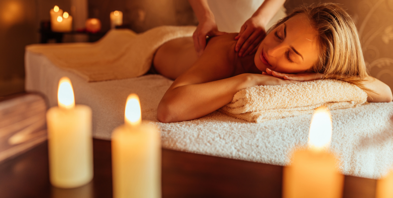 masaż kobiety - zmysłowy masaż - jak przygotować masaż erotyczny